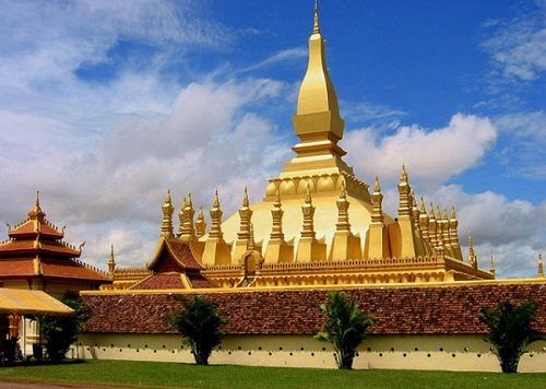 Kết quả hình ảnh cho Chùa Núi Vàng linh thiêng bậc nhất thủ đô Bangkok