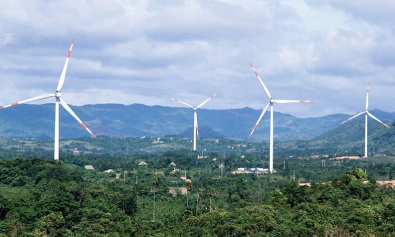 Kon Tum: Xử phạt Công ty CP Tân Tấn Nhật vì lấn chiếm đất rừng và đất nông nghiệp để xây dựng điện gió