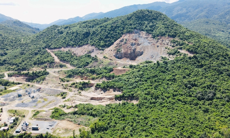 Khánh Hòa: Làm đơn tố cáo mỏ đá Hòn Giốc Mơ khai thác trên phần đất của dân