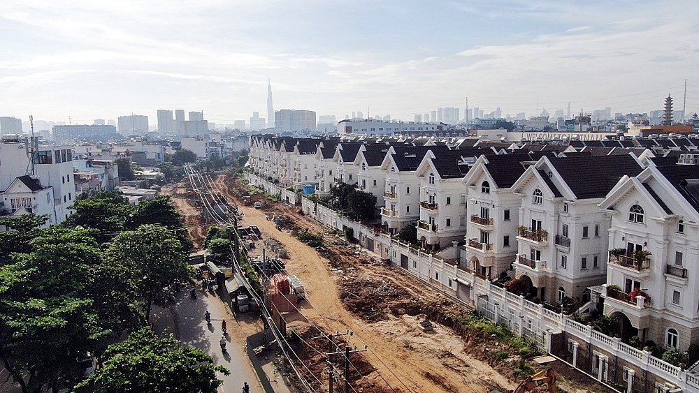 Thành phố Hồ Chí Minh: Người dân dỡ nhà, giao đất mở rộng đường Dương Quảng Hàm