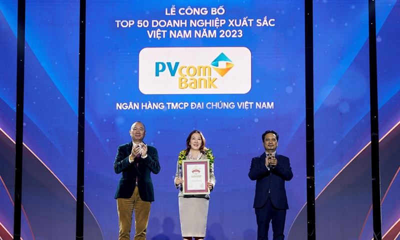 PVcomBank là một trong 50 doanh nghiệp xuất sắc nhất Việt Nam theo đánh giá của Vietnam Report