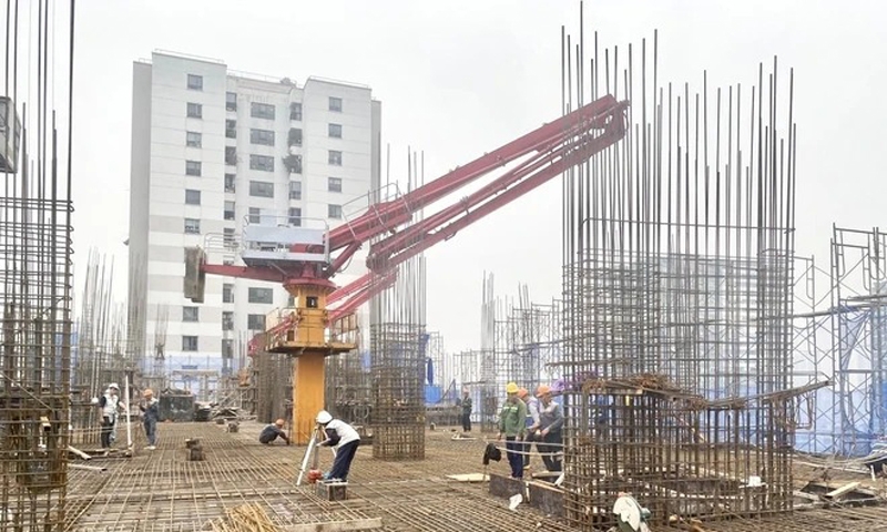 Hà Nội: Công nhân, lao động hăng say làm việc trong tháng đầu của Năm Mới 2024