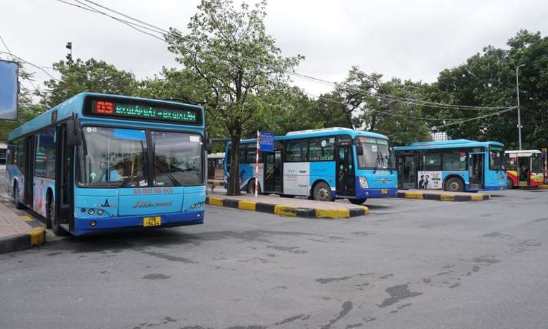 Phát triển xe buýt điện: Cần có quy hoạch hạ tầng nguồn điện cấp cho hệ thống trạm sạc