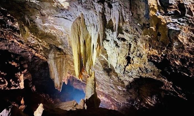 Quảng Bình: Đoàn thám hiểm Anh - Việt phát hiện 22 hang động mới