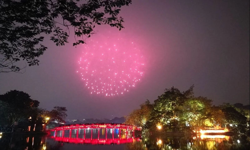 Hà Nội: Tổ chức 6 điểm bắn pháo hoa kỷ niệm 70 năm Ngày giải phóng Thủ đô