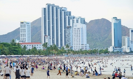 Khánh Hòa đón gần 1 triệu khách du lịch, thu hơn 1.300 tỷ trong dịp nghỉ lễ