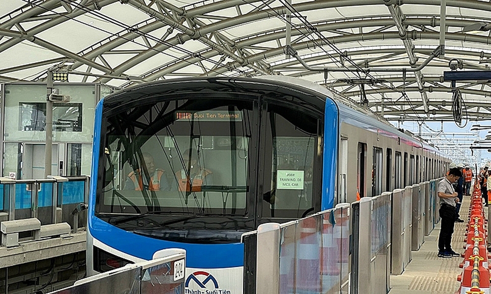 Thành phố Hồ Chí Minh tháo gỡ vướng mắc tuyến metro số 1, sớm đưa vào khai thác