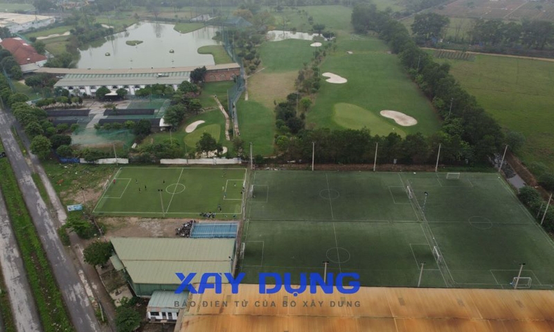 Hà Đông (Hà Nội): Sân bóng, sân golf ngang nhiên hoạt động trong đất công viên thể thao, cây xanh