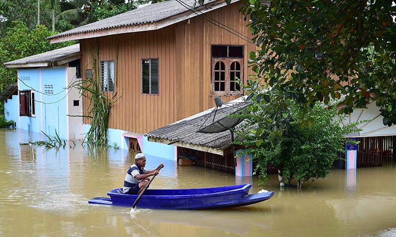 Mưa lớn gây ngập lụt tại miền Nam Thái Lan